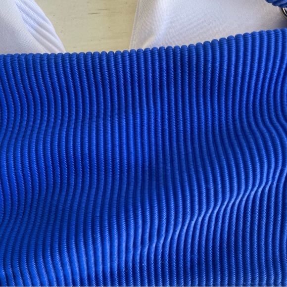 New! Beach Riot Red White Blue Colorblock Swim Bikini Top 22684 - Picture 4 of 7